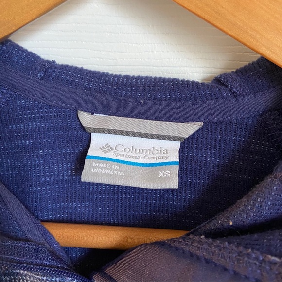 COLUMBIA Zip-Up Hooded Jacket - Picture 3 of 4